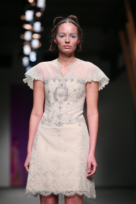 Kroatų dizainerio Boriso Pavlino sukurta suknelė nuotakai