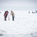 Žvejojantiems ant ledo primena svarbią taisyklę – tai turėti privaloma