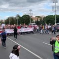 Daugiatūkstantinė žmonių minia užplūdo Minsko gatves