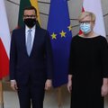 Премьер-министр Польши в Вильнюсе призвал жителей вакцинароваться: от этого зависит и экономика