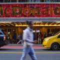 „McDonald’s“ dėl santykių su darbuotoja atleido generalinį direktorių