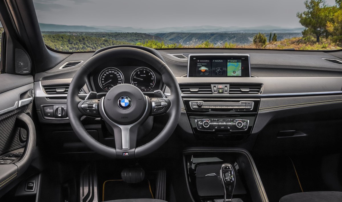 Vagis labai masina BMW markės automobilių detalės