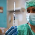 „Pfizer“ ir „BioNTech“ pradeda omikron atmainai pritaikytos vakcinos bandymus
