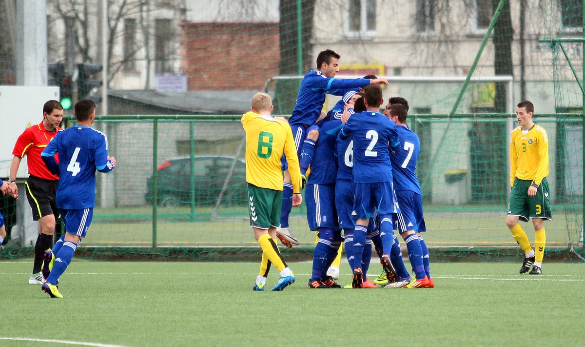Futbolas. Lietuva U-16 - Graikija U-16