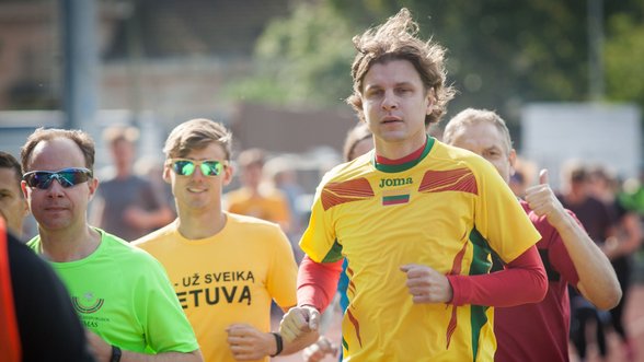 L. Zareckas ir A. Veryga susikovė 5 km dvikovoje: lyderis išryškėjo iškart