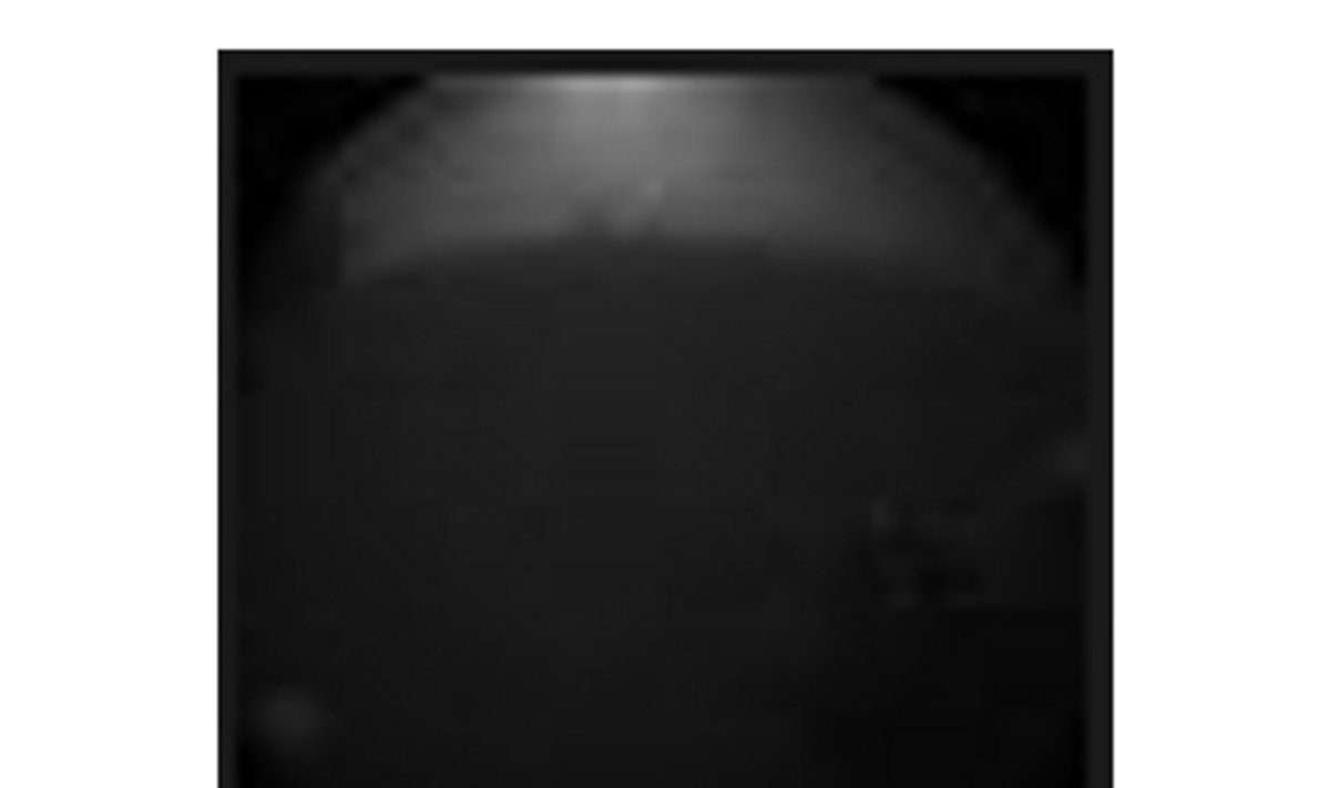Первое фото "Любопытства". Виден марсианский грунт. Изображение NASA