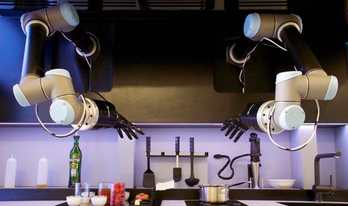 Robotas-kulinaras (Moley Robotics nuotr.)