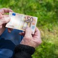 5 patarimai, kaip euro įvedimui paruošti pagyvenusius tėvus