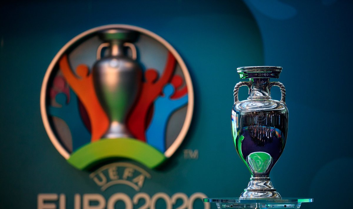 2020 metų Europos futbolo čempionatas kybo ant plauko