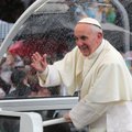 Popiežius Pranciškus ryžosi pasidaryti asmenukių