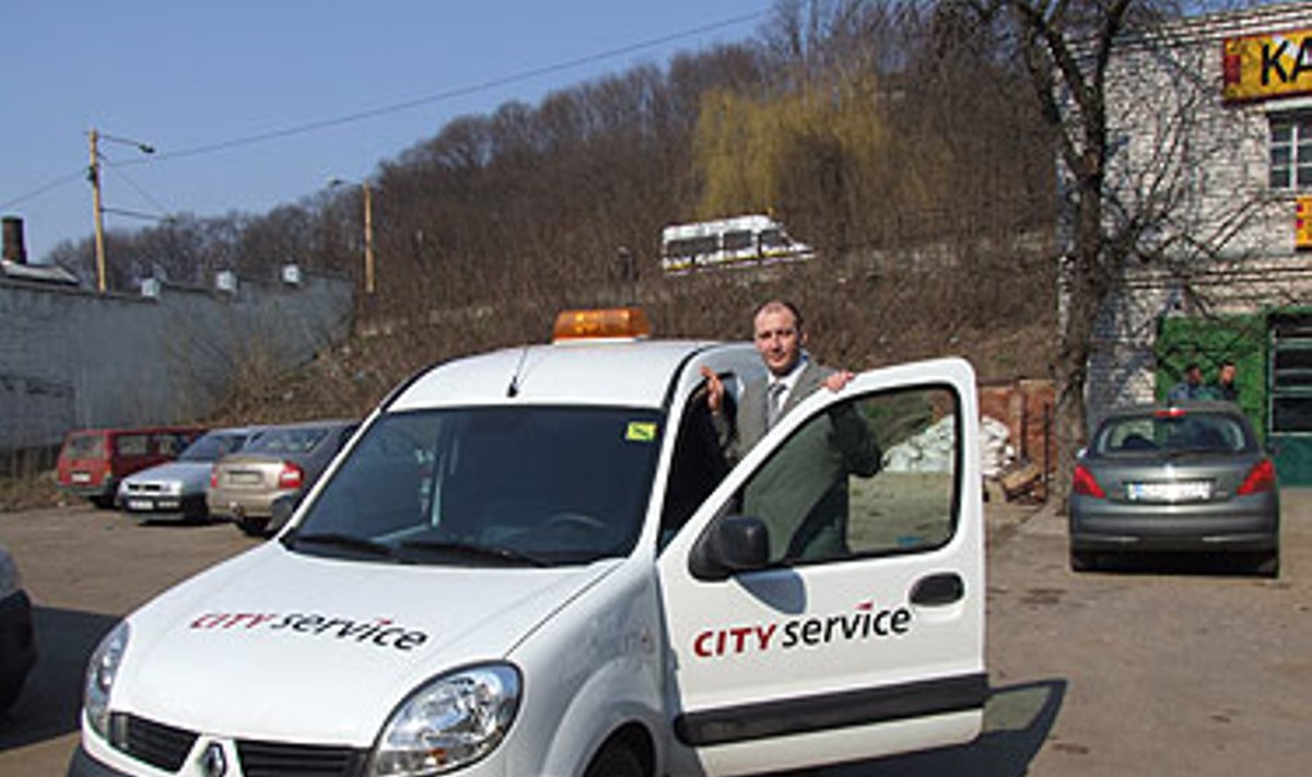 „City Service“ avarinė tarnyba ("City service" nuotrauka)