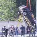 Prie Vokietijos parlamento į upę įvažiavo automobilis