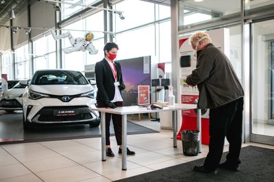 Visoje Lietuvoje darbą atnaujino "Toyota" salonai