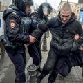Maskvoje protestuotojas prisirakino prie Rusijos saugumo agentūros durų