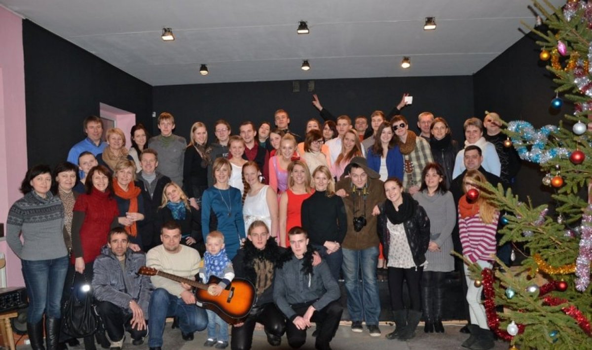 Muzikinis spektaklis „Išlik savimi“ Kuršėnų jaunimo centre