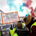 Dėl smurto prieš „geltonąsias liemenes“ Prancūzijoje nuteisti pirmieji policininkai