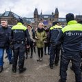 Policija Amsterdame išvaikė nesankcionuotą protestą prieš koronaviruso priemones