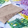Plintančiam virusui žlugdant ekonomiką, ECB rengia daugiau pagalbos priemonių