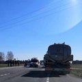 Kraupi avarija „Via Baltica“ kelyje: po smūgio į sunkvežimį žuvo motociklininkas