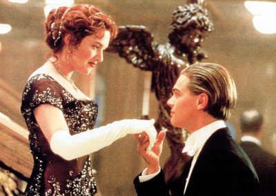 Kate Winslet ir Leonardo DiCaprio filme "Titanikas"