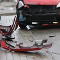 Radviliškyje susidūrus automobiliams, nukentėjo trys žmonės