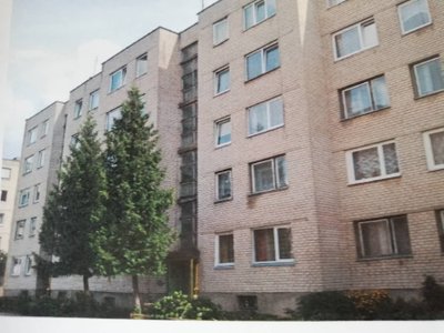 Lauko g. 40A, Švenčionėliuose esantis daugiabutis iki renovacijos