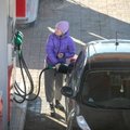 Lietuvoje benzinas per savaitę atpigo beveik 1 proc.