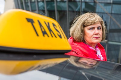 Taksi automobilį vairuojanti Irena Platukienė