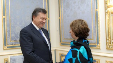 Эштон и Янукович обсудили пути выхода Украины из кризиса