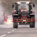 Po avarijos bedė pirštu į traktorius Vilniaus aplinkkelyje: kada jiems ten važiuoti bus draudžiama?