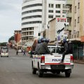 Zimbabvė protestuodama prieš JAV sankcijas paskelbė nedarbo dieną