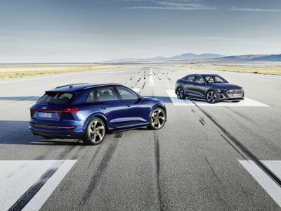 "Audi e tron S" ir "Audi e tron S Sportback"
