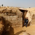 Archeologai pademonstravo 4,7 tūkst. metų senumo kapą
