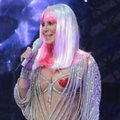 Dainininkė Cher kovoja su virusu