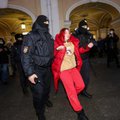 В России продолжаются антивоенные акции; в субботу задержаны 486 человек в 35 городах