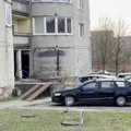 Vilniuje žuvo iš daugiabučio balkono iškritusi moteris