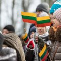 Minint laisvos Lietuvos 30-metį, daugiau nei pusė lietuvių patenkinti esama situacija