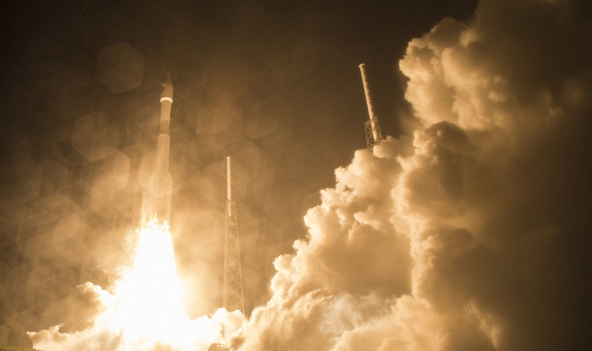 Startuoja "Atlas V" raketa, kelianti "Magnetospheric Multiscale" aparatus