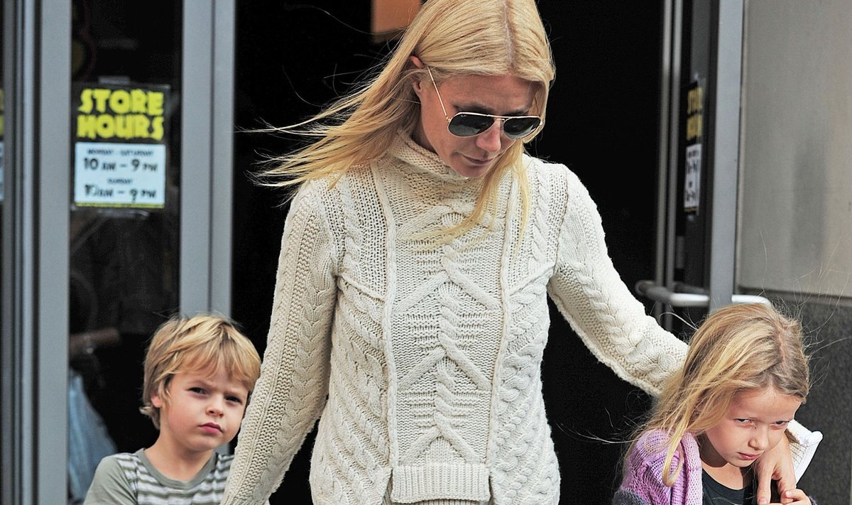 Gwyneth Paltrow su dukra Apple ir sūnumi Moses 