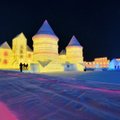 Kinijoje pastatyta Trakų pilies kopija iš ledo