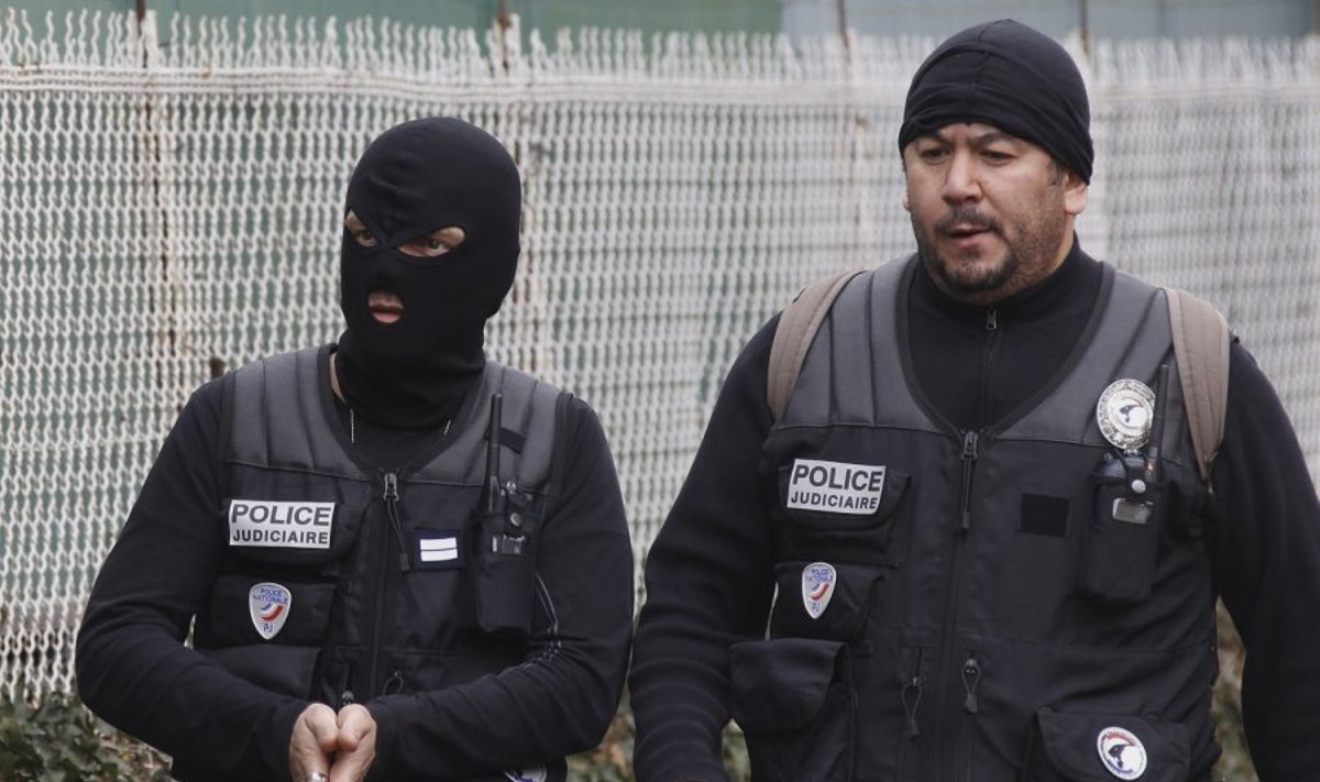 Prancūzijos policija žudiko namo šturmo metu
