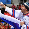 Rusijos olimpiečiai atgavo savo vėliavą ir himną – IOC panaikino sankcijas