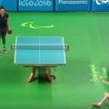 Neįtikėtinas epizodas Rio parolimpiadoje: turkei besidžiaugiant – griūdama laimėjo jos varžovė