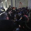 Albanijoje per masinę protesto akciją kilo susirėmimų su policija