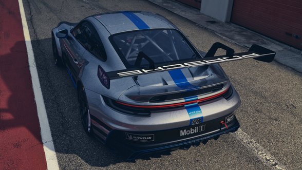 Stipresnis, greitesnis, dar labiau stebinantis: naujasis „Porsche 911 GT3 Cup“