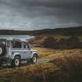 Pristatytas riboto leidimo klasikinis „Land Rover Defender Works V8 Islay Edition“