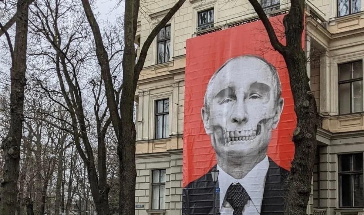Plakatas su Putino galva. Soc. tinklų nuotr.