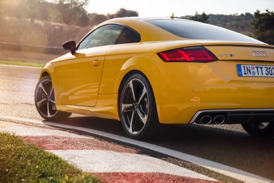 Audi TTS