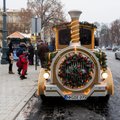 Į gatves išriedėjo Kalėdų traukinukas