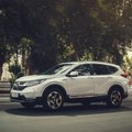 Į Lietuvą atsivežė hibridinį „Honda CR-V“ – nori prisivilioti „premium“ segmento gerbėjų